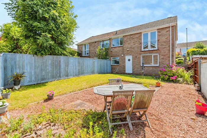 3 Bedroom Semi-Detached House For Sale In Diptford Close, Paignton, TQ4