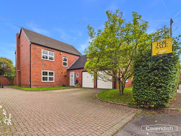 4 Bedroom Detached House For Sale In Chapel Street, Holt, LL13