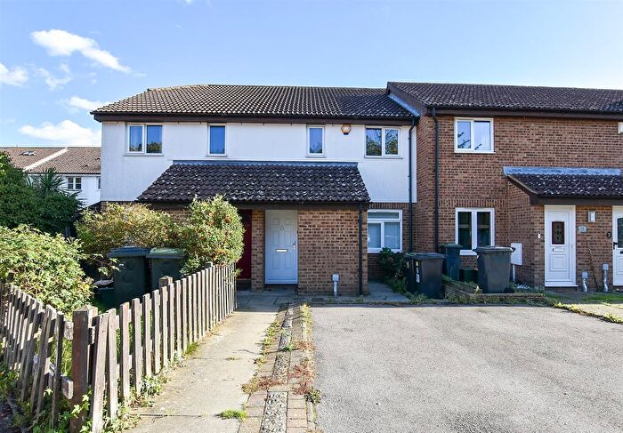 1 Bedroom Maisonette To Rent In Hawkes Road, Eccles, ME20