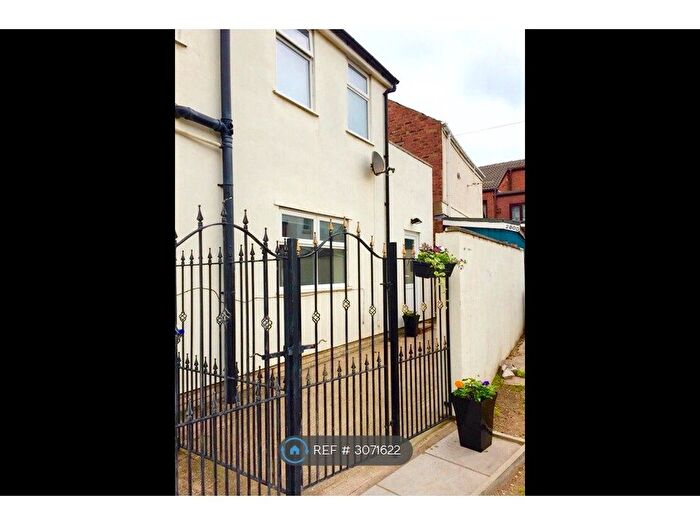 2 Bedroom Semi-Detached House To Rent In Whitegate Drive, Blackpool, FY3