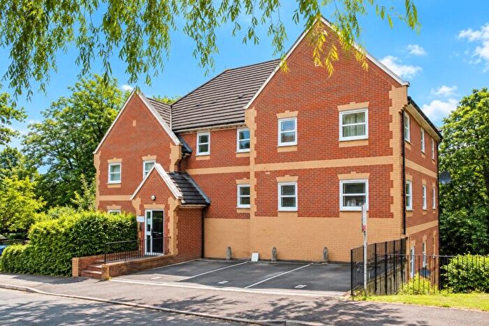 2 Bedroom Apartment To Rent In St. Johns, GU21
