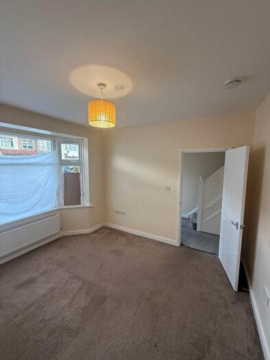 3 Bedroom Terraced House To Rent In Cantley Gardens, Ilford, London, IG2