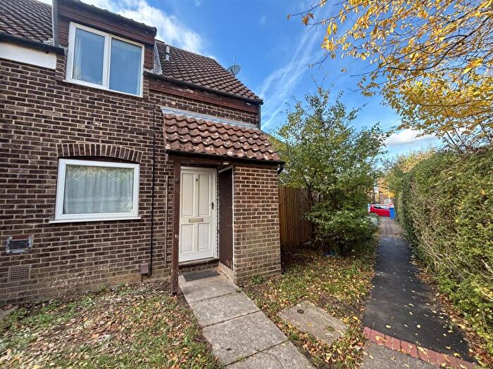 3 Bedroom Terraced House To Rent In Lushington Close, NR5