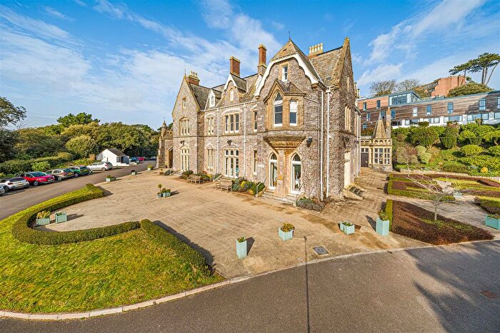 2 Bedroom Flat For Sale In Middle Lincombe Road, Torquay, TQ1