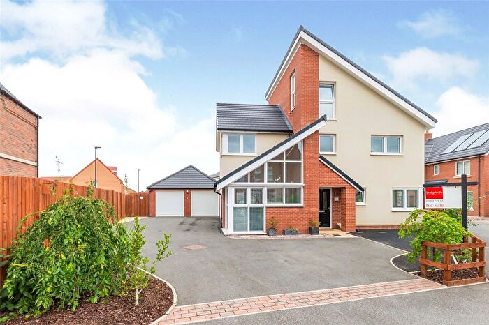 5 Bedroom Detached House For Sale In Poplar Crescent, Thirsk, North Yorkshire, YO7