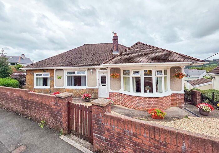 3 Bedroom Detached Bungalow For Sale In The Walk, Ystrad Mynach, CF82