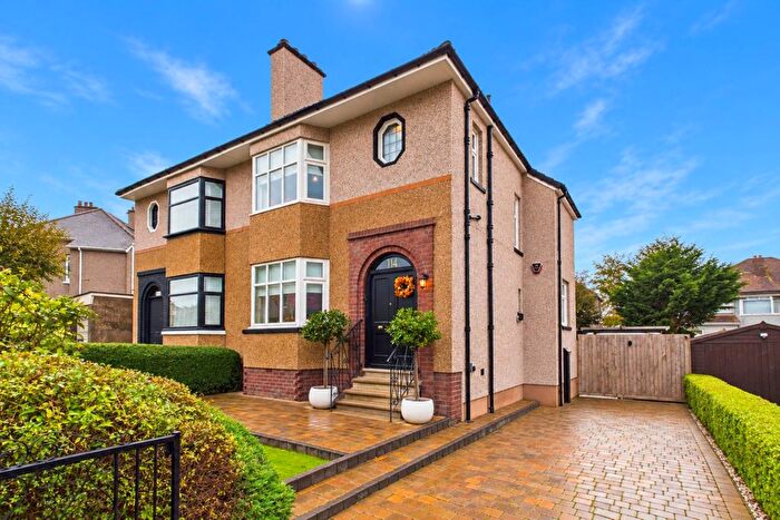 3 Bedroom Semi-Detached House For Sale In Weirwood Avenue, Baillieston, G69