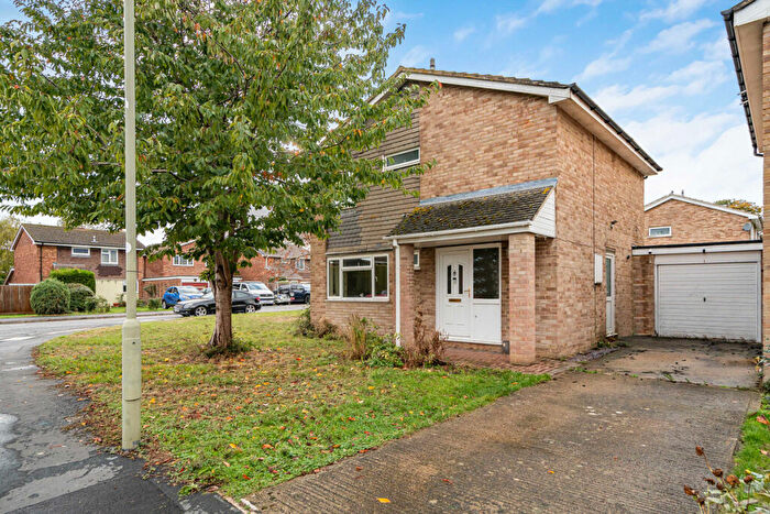 3 Bedroom Detached House For Sale In Rosebay Crescent, Wantage, OX12