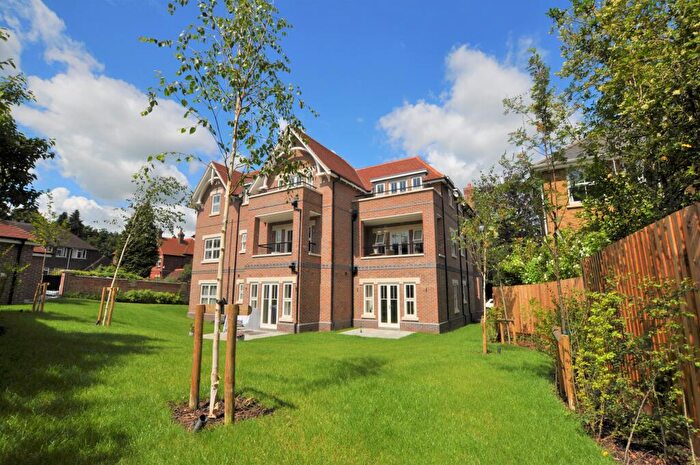 2 Bedroom Apartment To Rent In Albury Road, Guildford, Surrey, GU1