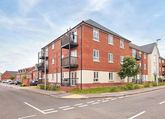 2 Bedroom Flat To Rent In Beke Avenue, Shinfield, Reading, Berkshire, RG2