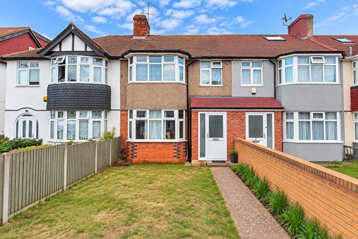 3 Bedroom Terraced House To Rent In Amhurst Gardens, Isleworth, TW7