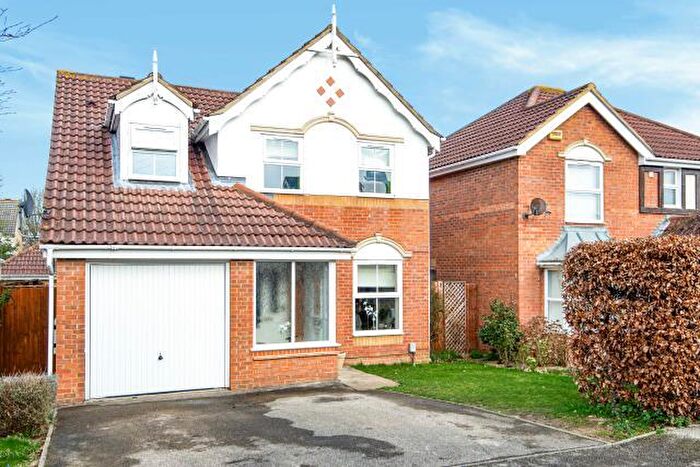 3 Bedroom Detached House For Sale In Archer Drive, Aylesbury, HP20