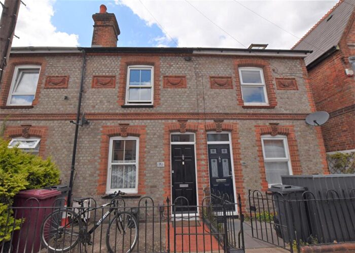 2 Bedroom Terraced House To Rent In Elgar Road, Reading, RG2