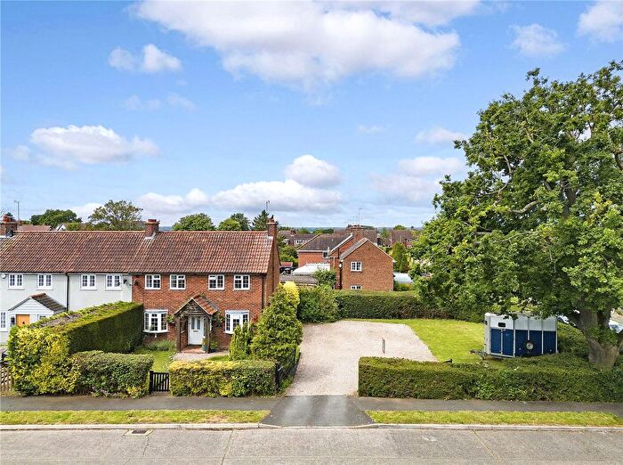3 Bedroom Property For Sale In Dakyn Drive, Stock, CM4