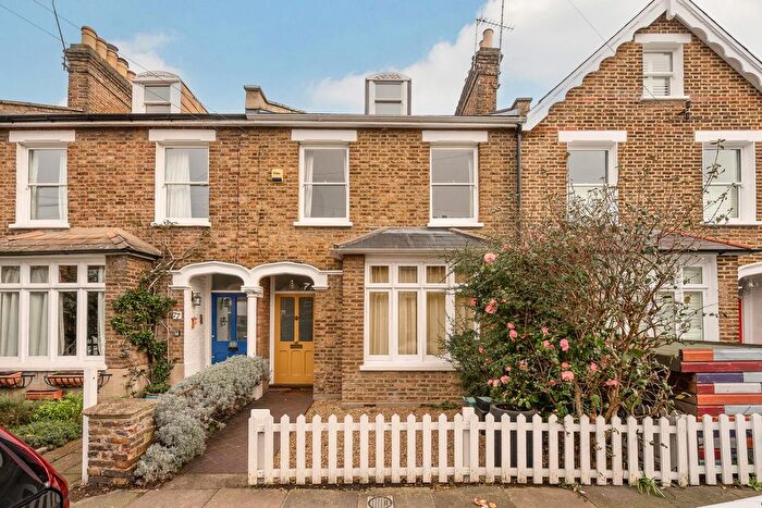 3 Bedroom Terraced House For Sale In Gloucester Road, Richmond, TW9