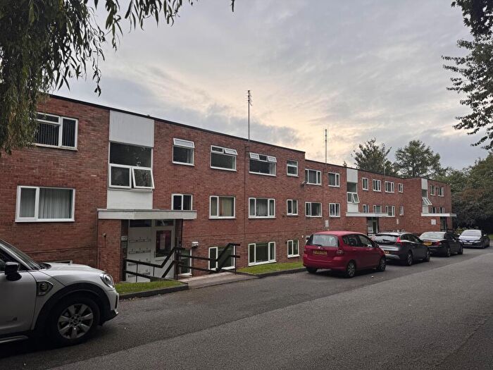 2 Bedroom Flat For Sale In Kellbrook Crescent, Salford, M7