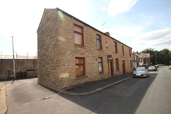 1 Bedroom Apartment To Rent In Albion Street, Earby, Barnoldswick, Lancashire, BB18