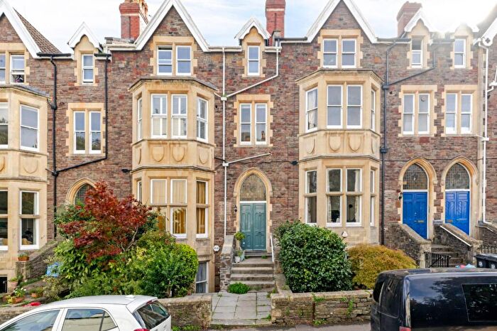 2 Bedroom Apartment To Rent In Christchurch Road, Bristol, Somerset, BS8
