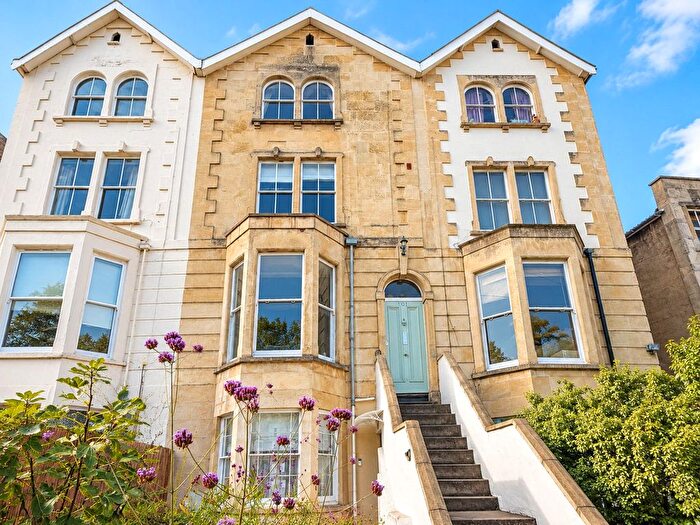 2 Bedroom Flat To Rent In Cotham Brow, Cotham, Bristol, BS6
