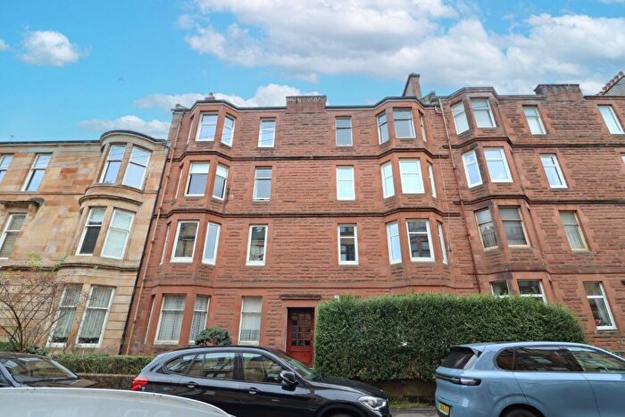 2 Bedroom Flat To Rent In James Gray Street, Shawlands, Glasgow, G41