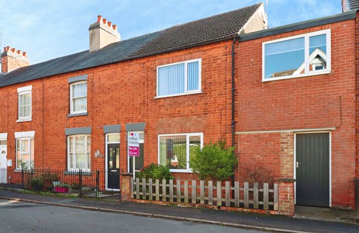3 Bedroom End Of Terrace House For Sale In Union Street, Desborough, Kettering, NN14