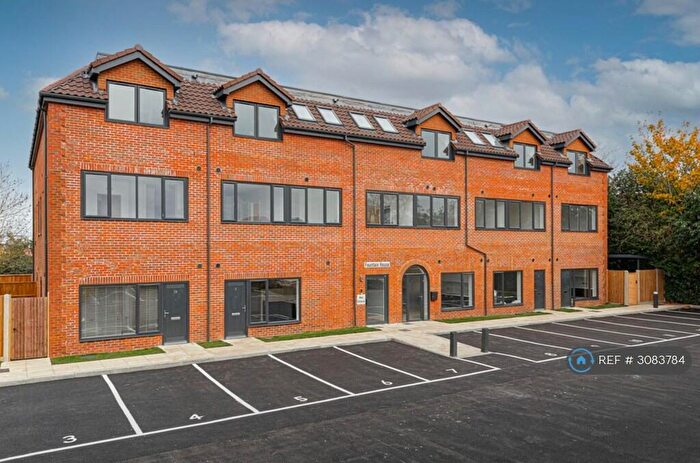 1 Bedroom Flat To Rent In Fountain House, Leatherhead, KT22