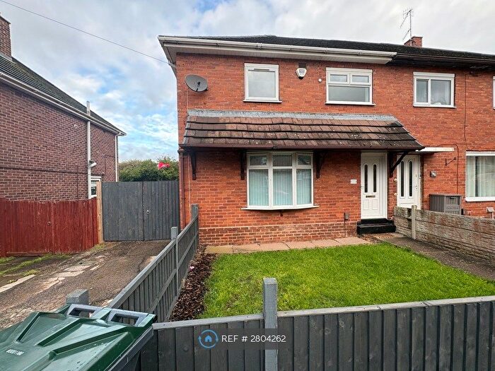 3 Bedroom Semi-Detached House To Rent In Wyndham Road, Stoke-On-Trent, ST3