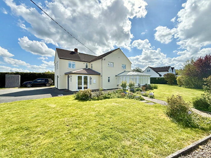 4 Bedroom Detached House For Sale In Hartpury, Gloucester, GL19