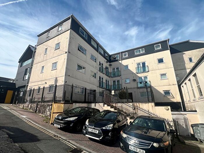 2 Bedroom Flat For Sale In Flat Belgrave Lane, Plymouth, Devon, PL4
