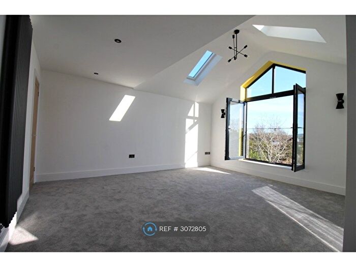 2 Bedroom Flat To Rent In Barrs Court, Bristol, BS30