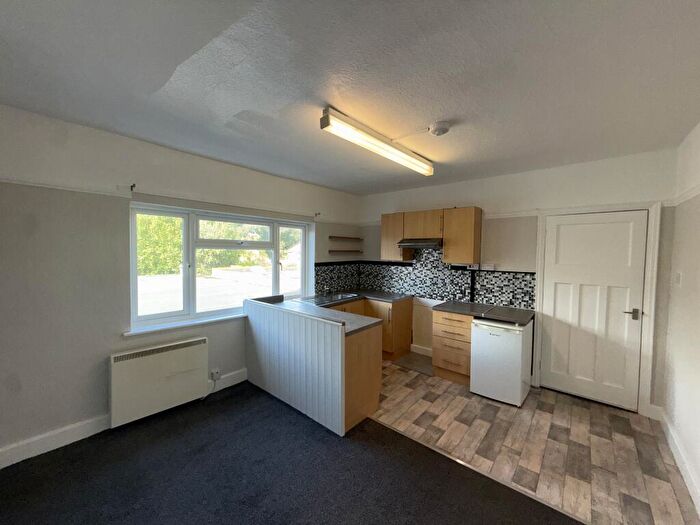 2 Bedroom Apartment To Rent In Hollyfield Road South, Sutton Coldfield., B76