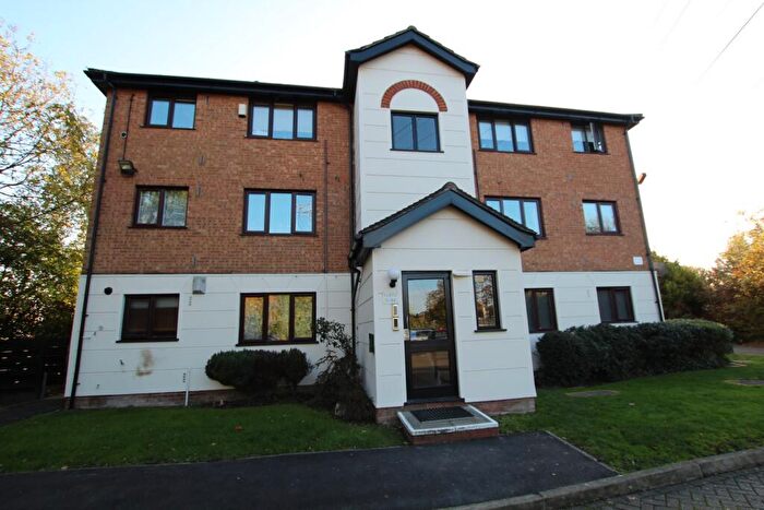 1 Bedroom Flat To Rent In Parrotts Field, Hoddesdon, EN11