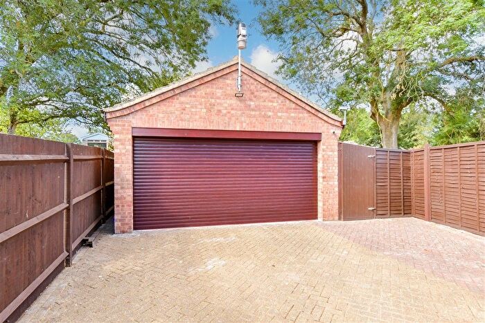 2 Bedroom End Of Terrace House For Sale In The Briars, West Kingsdown, Kent, TN15
