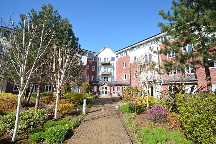 2 Bedroom Flat For Sale In Nelstrop Road, Adlington House, SK4