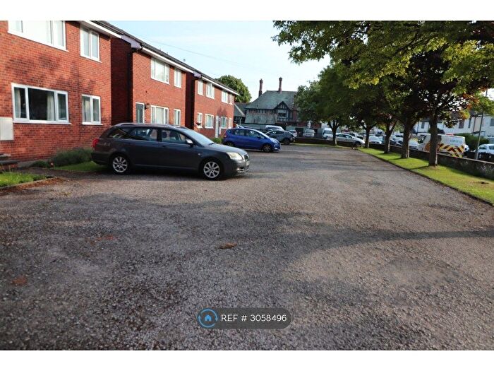 2 Bedroom Flat To Rent In Crosby, Liverpool, L23