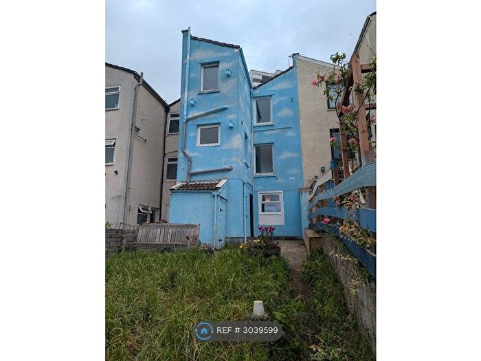 3 Bedroom Terraced House To Rent In Eldon Terrace, Bristol, BS3
