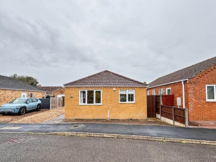2 Bedroom Detached Bungalow For Sale In Waincroft Close, Skegness, PE24