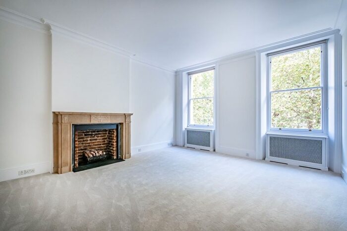 2 Bedroom Flat To Rent In Ennismore Gardens, London, SW7