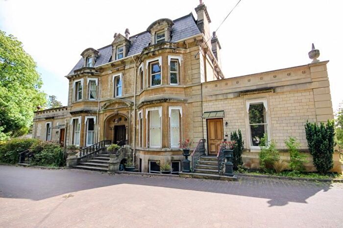 1 Bedroom Flat To Rent In Lathom House, Weston Park, Bath, BA1