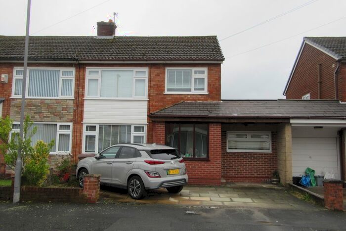 3 Bedroom Semi-Detached House For Sale In Mossdale Drive, Rainhill, L35