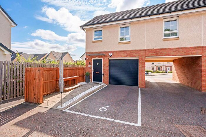 2 Bedroom Mews For Sale In Doctor Gracie Drive, East Lothian, Prestonpans, EH32