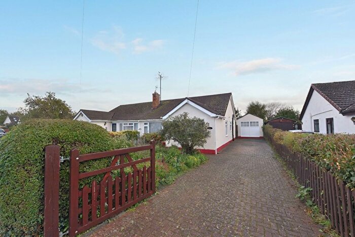 3 Bedroom Semi-Detached Bungalow For Sale In Orchard Way, Offord D'arcy, PE19