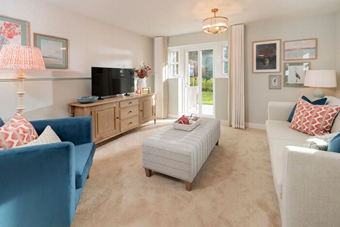 2 Bedroom Flat To Rent In Flora Place, Haslemere Road, Liphook, GU30