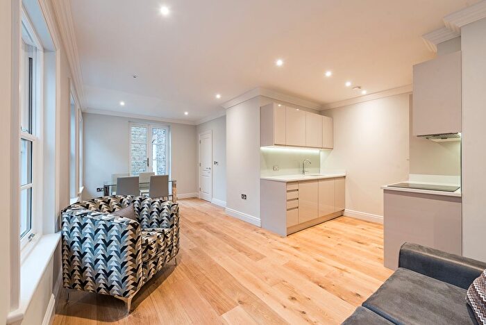 3 Bedroom Flat To Rent In Pleasant Place, London, N1