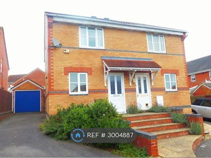 2 Bedroom Semi-Detached House To Rent In Redgrave Close, Kettering, NN15