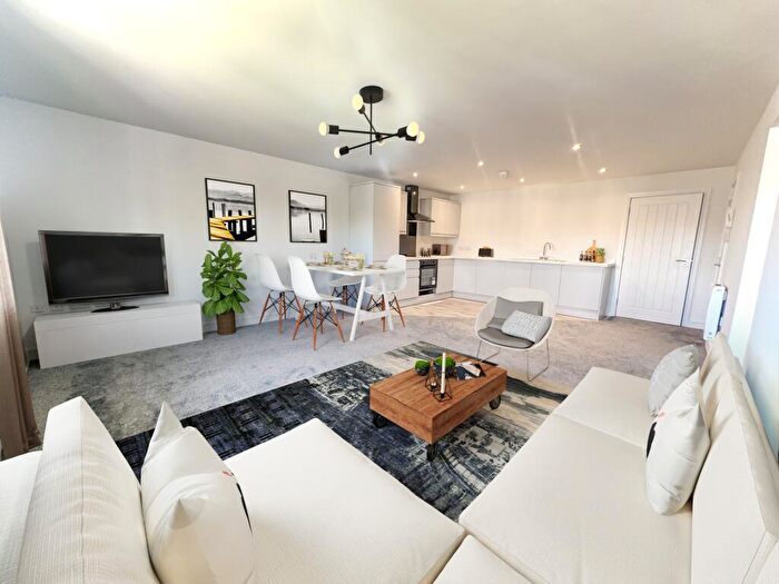 2 Bedroom Apartment To Rent In Apedale Road, Chesterton, ST5