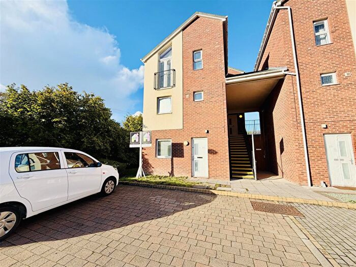 1 Bedroom Flat To Rent In Clog Mill Gardens, Selby, YO8
