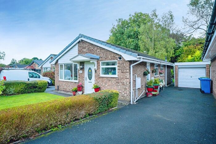 3 Bedroom Bungalow For Sale In Stonecrop Close, Birchwood, Warrington, Cheshire, WA3