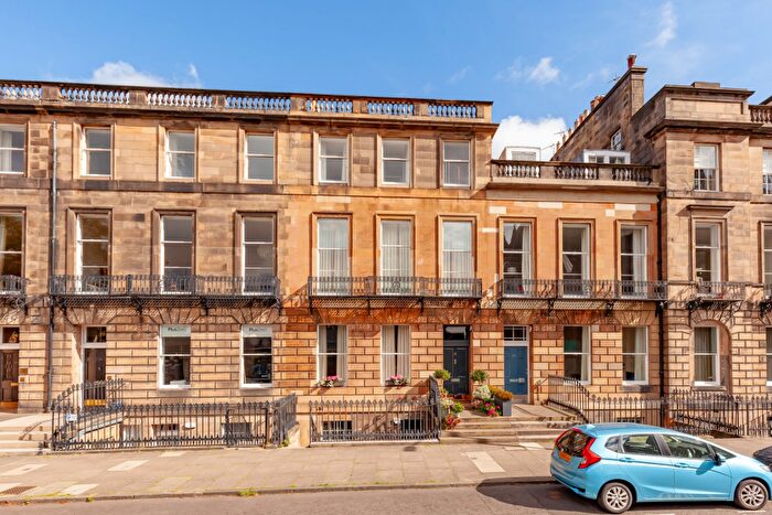 2 Bedroom Apartment For Sale In Manor Place, Edinburgh, EH3