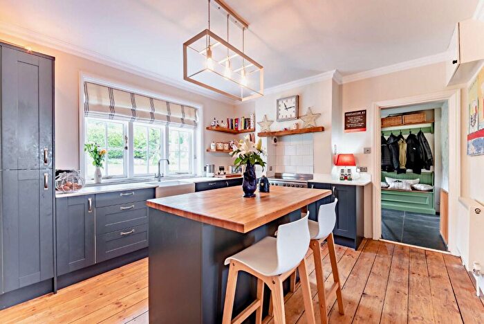 5 Bedroom Detached House For Sale In Fyfield, Andover, Hampshire, SP11